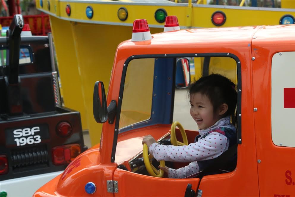 Bay giữa trời và rơi cực đã tại Dragon Park