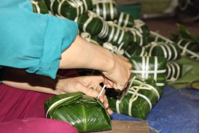 Dẻo thơm bánh chưng làng Bạc