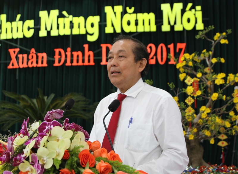 Phó Thủ tướng Thường trực chúc tết Đảng bộ, nhân dân Long An