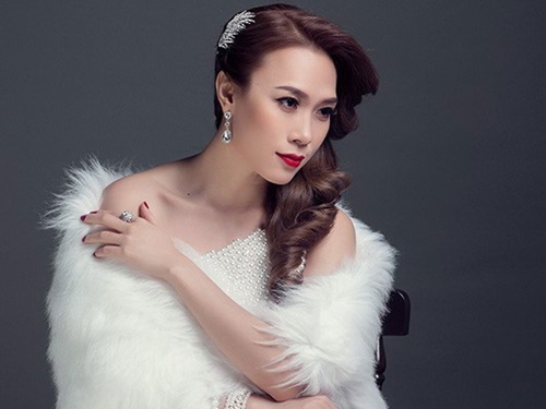Mỹ Tâm “khai pháo” đầu năm bằng MV độc đáo