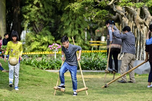 Hà Nội: Các điểm vui chơi nhộn nhịp khách du xuân