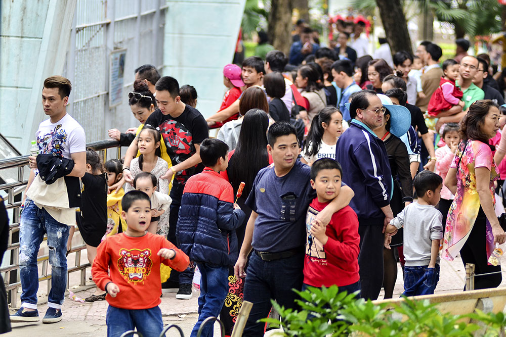 Hà Nội: Các điểm vui chơi nhộn nhịp khách du xuân ảnh 2