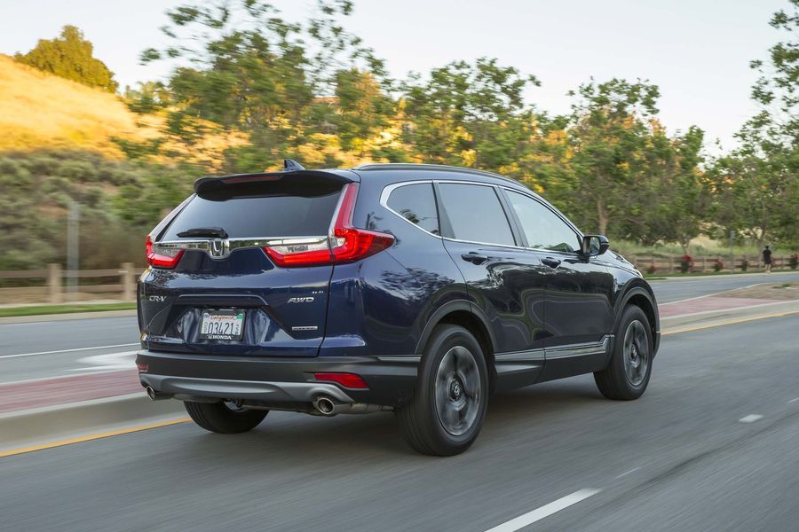 CX-5 năng động, trẻ trung nhưng vẫn chịu thua trước 