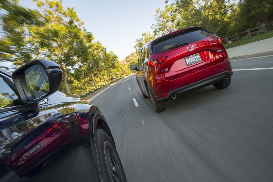 CX-5 năng động, trẻ trung nhưng vẫn chịu thua trước 