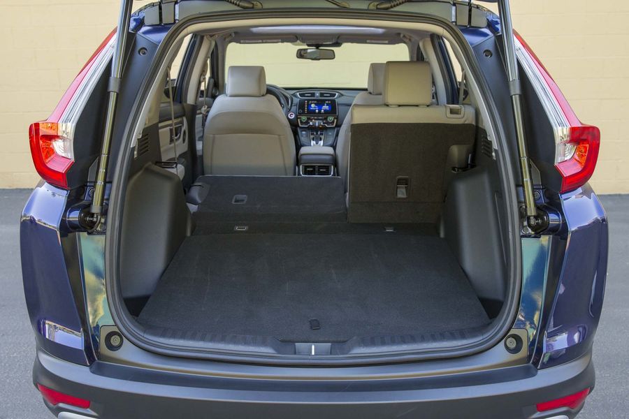 CX-5 năng động, trẻ trung nhưng vẫn chịu thua trước 