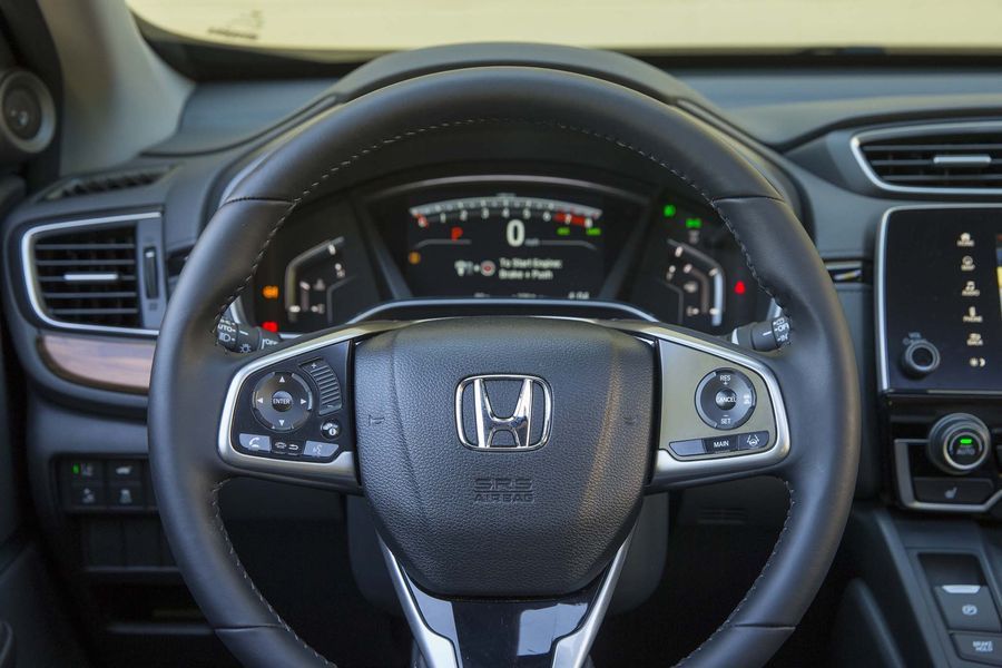 CX-5 năng động, trẻ trung nhưng vẫn chịu thua trước 