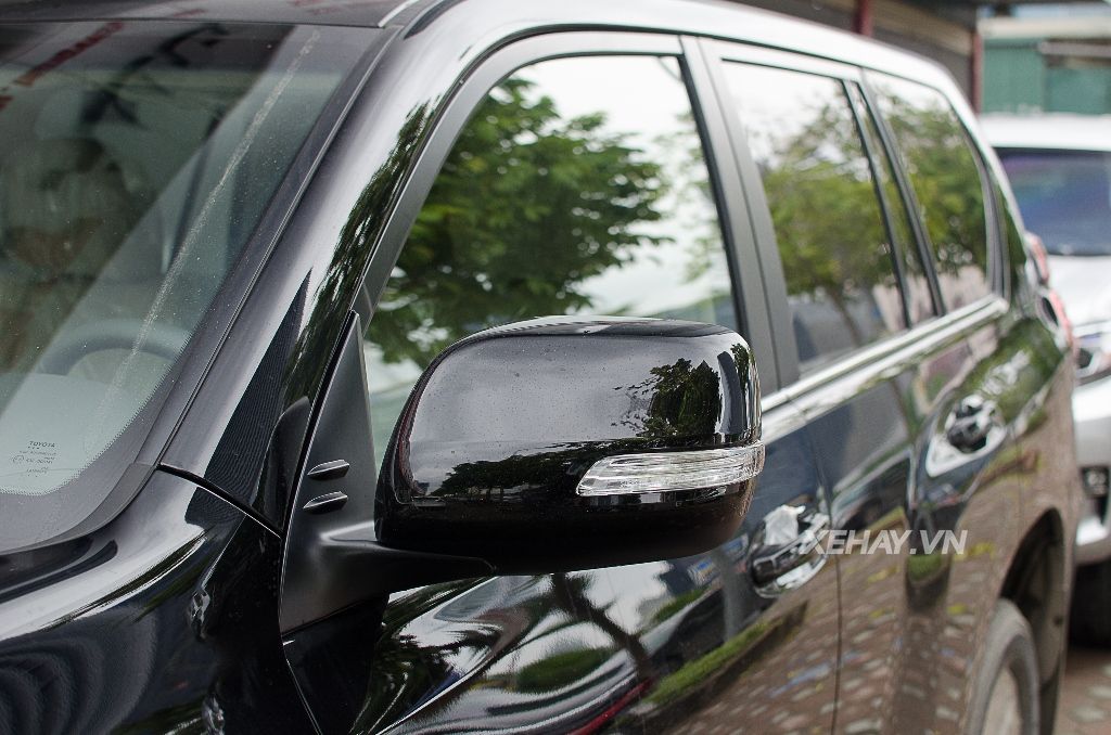 Bắt gặp bộ đôi Toyota Land Cruiser Prado VX 2018 đầu tiên về Việt Nam