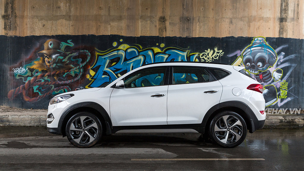 [ĐÁNH GIÁ XE] Hyundai Tucson 1.6 T-GDI - Cạnh tranh sòng phẳng với xe Nhật