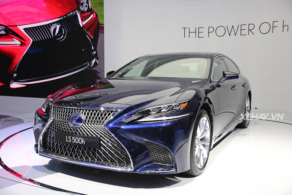 Lexus LS500h 2018 tại Việt Nam chốt giá 7,6 tỷ đồng, quyết cạnh tranh với Mercedes-Maybach S450