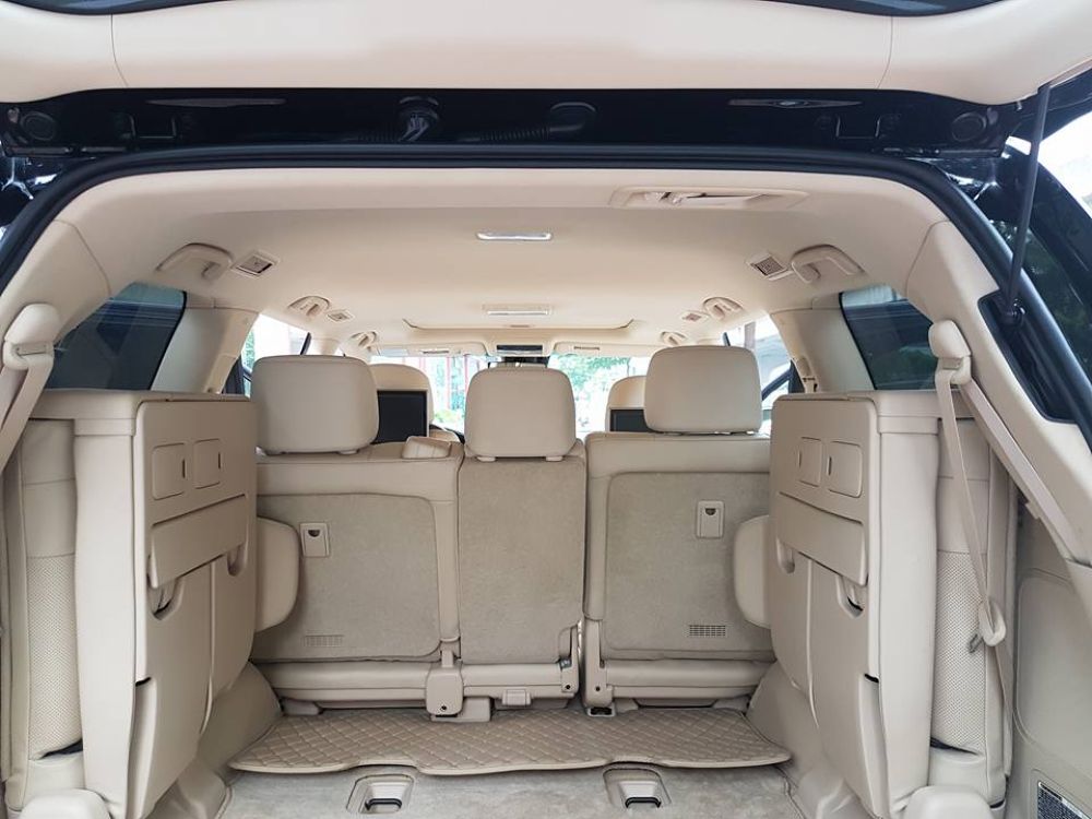 Lexus LX570 nhập khẩu từ Mỹ có giá 8,8 tỷ đồng tại Việt Nam