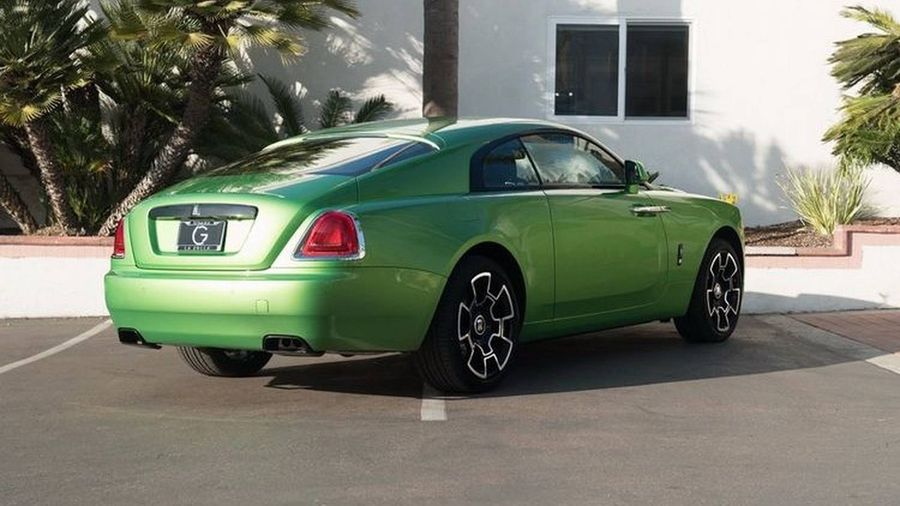 Ngắm Rolls-Royce Wraith Java Green có giá lên tới 9,36 tỷ VNĐ