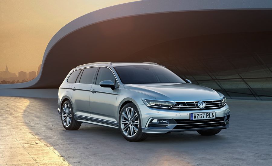 Volkswagen Passat 2018 có giá bán khởi điểm chỉ từ 726 triệu VNĐ