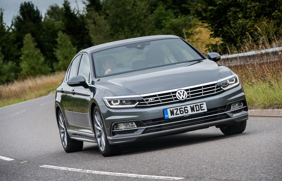 Volkswagen Passat 2018 có giá bán khởi điểm chỉ từ 726 triệu VNĐ