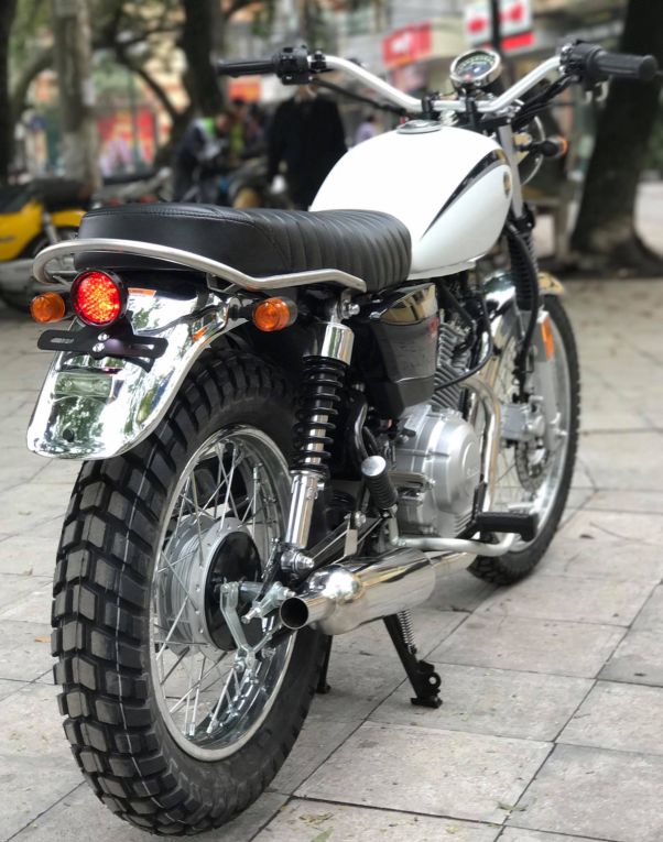 Hà Nội: Yamaha YB125 SP 2017 đầu tiên được độ scrambler có giá 51 triệu đồng