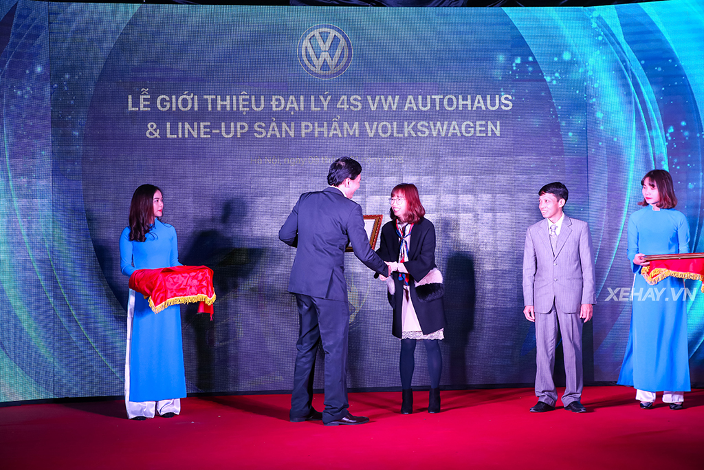 Khai trương 4S VW AutoHaus Phạm Văn Đồng - đại lý lớn nhất của Volkswagen tại Việt Nam