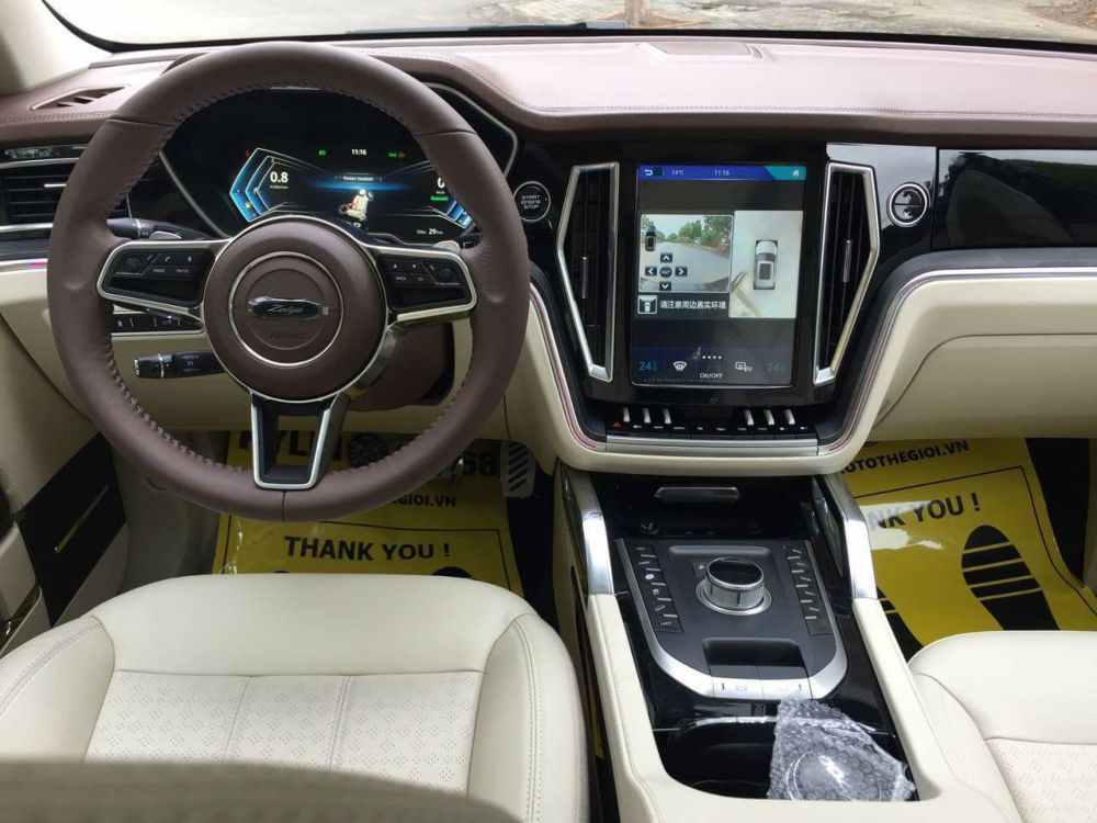 SUV 5 chỗ Zotye Z8 2018 nhập khẩu từ Trung Quốc có giá chỉ 728 triệu đồng tại Việt Nam