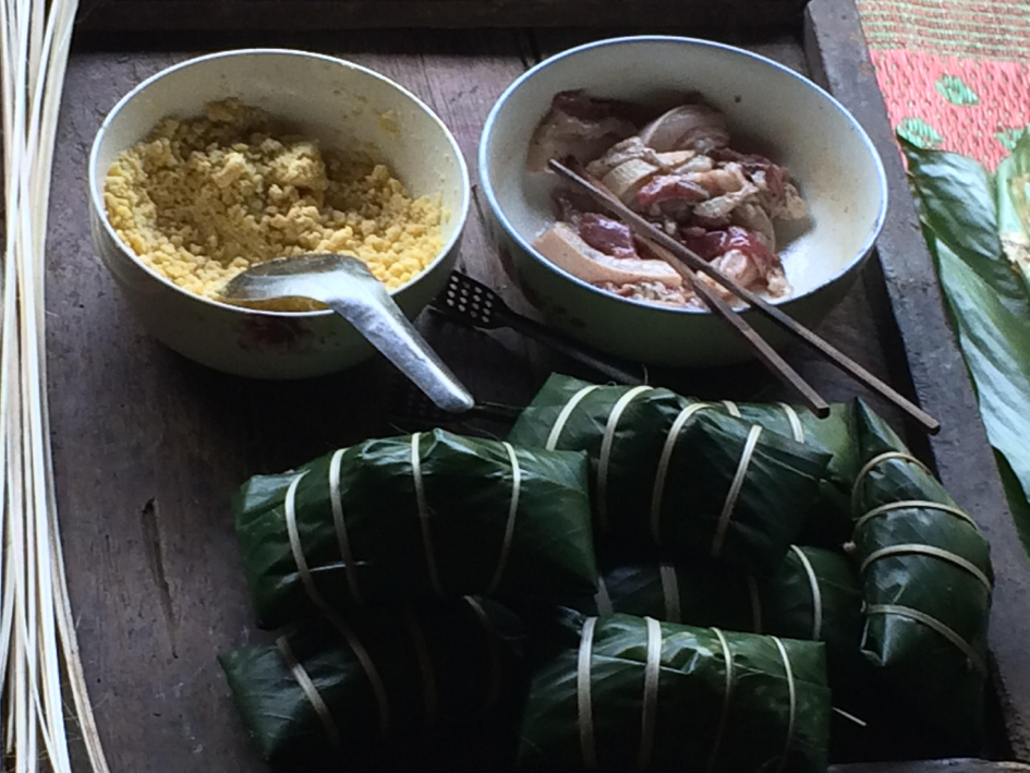 Độc đáo bánh chưng đen người Tày ở Bảo Lạc (Cao Bằng)
