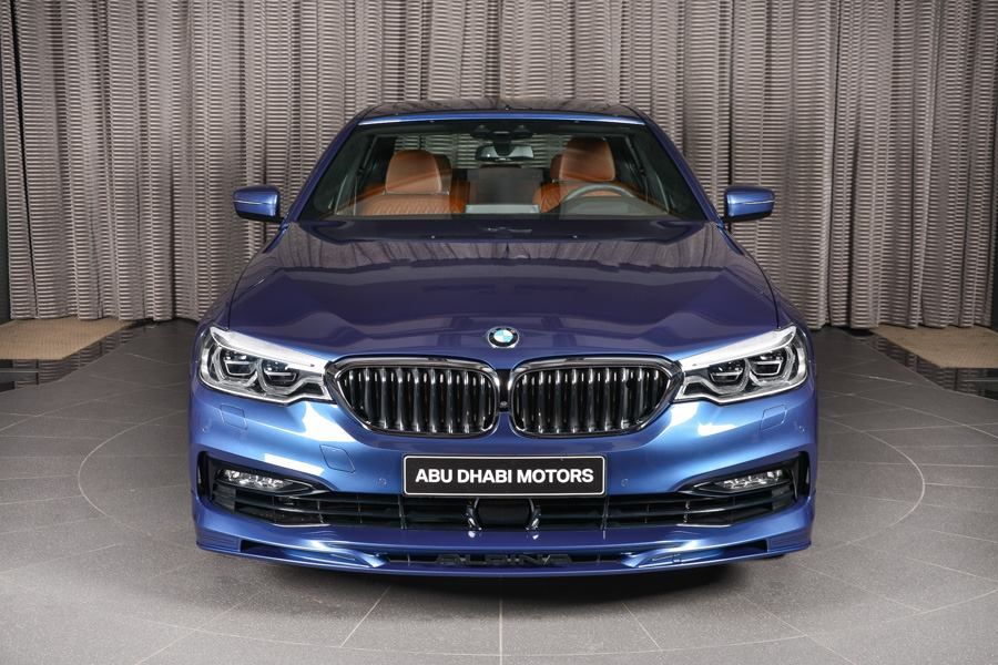B5 Bi-Turbo - chiếc xe bứt tốc nhanh nhất của Alpina đang được trưng bày tại Abu Dhabi
