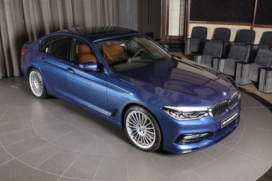 B5 Bi-Turbo - chiếc xe bứt tốc nhanh nhất của Alpina đang được trưng bày tại Abu Dhabi
