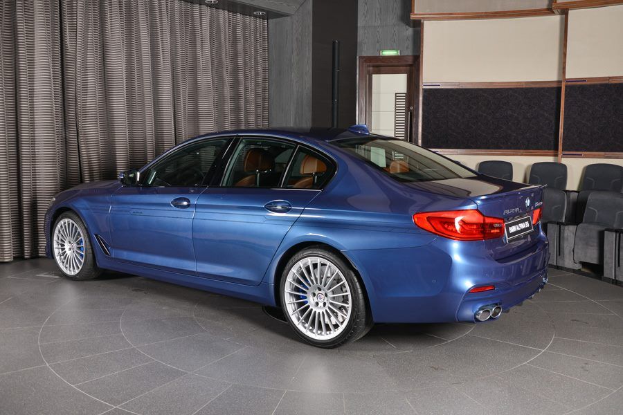 B5 Bi-Turbo - chiếc xe bứt tốc nhanh nhất của Alpina đang được trưng bày tại Abu Dhabi