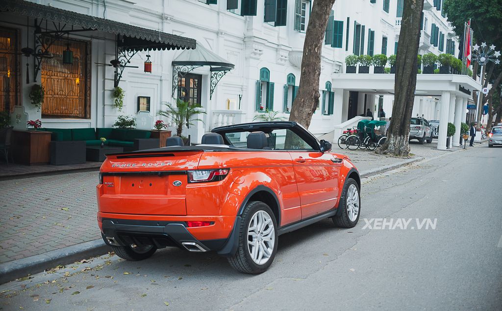 Chiêm ngưỡng Range Rover Evoque Convertible màu độc nhất Việt Nam của nữ biker Hà thành