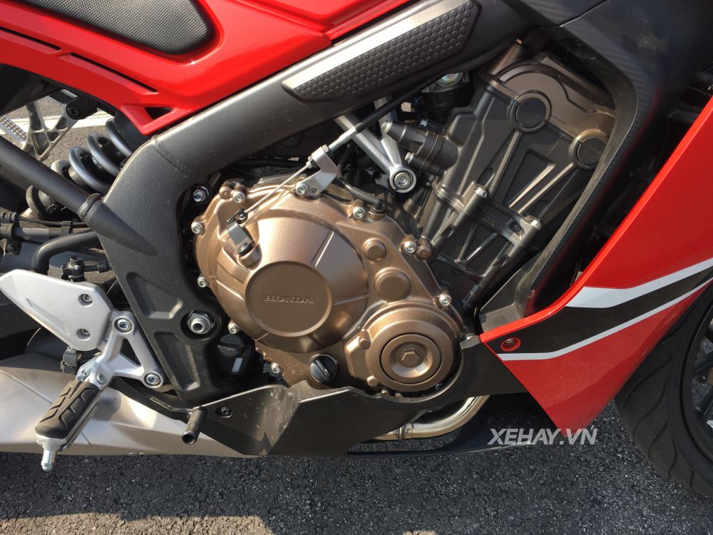 Chiêm ngưỡng vẻ đẹp của mô tô thể thao Honda CBR650F 2017