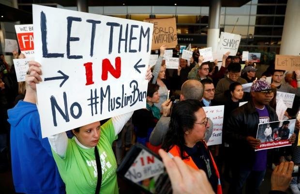 Mỹ dỡ bỏ lệnh cấm người tị nạn từ 11 quốc gia