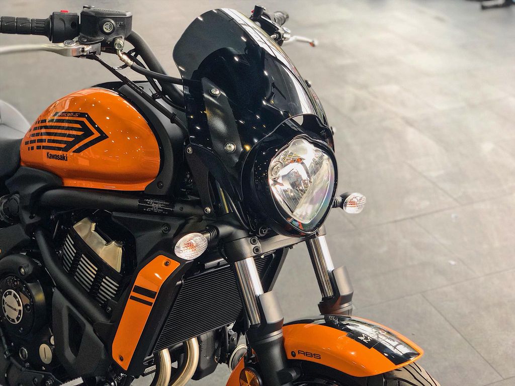 Kawasaki Vulcan S Cafe 2019 giá 259 triệu đồng tại Việt Nam