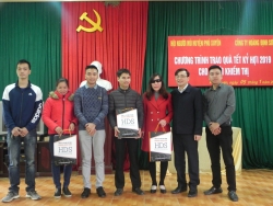 Tết sớm với người khiếm thị cao tuổi