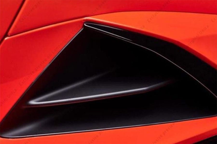 Lamborghini Huracan Evo 2020 gần như lộ diện toàn bộ trong bức ảnh mới