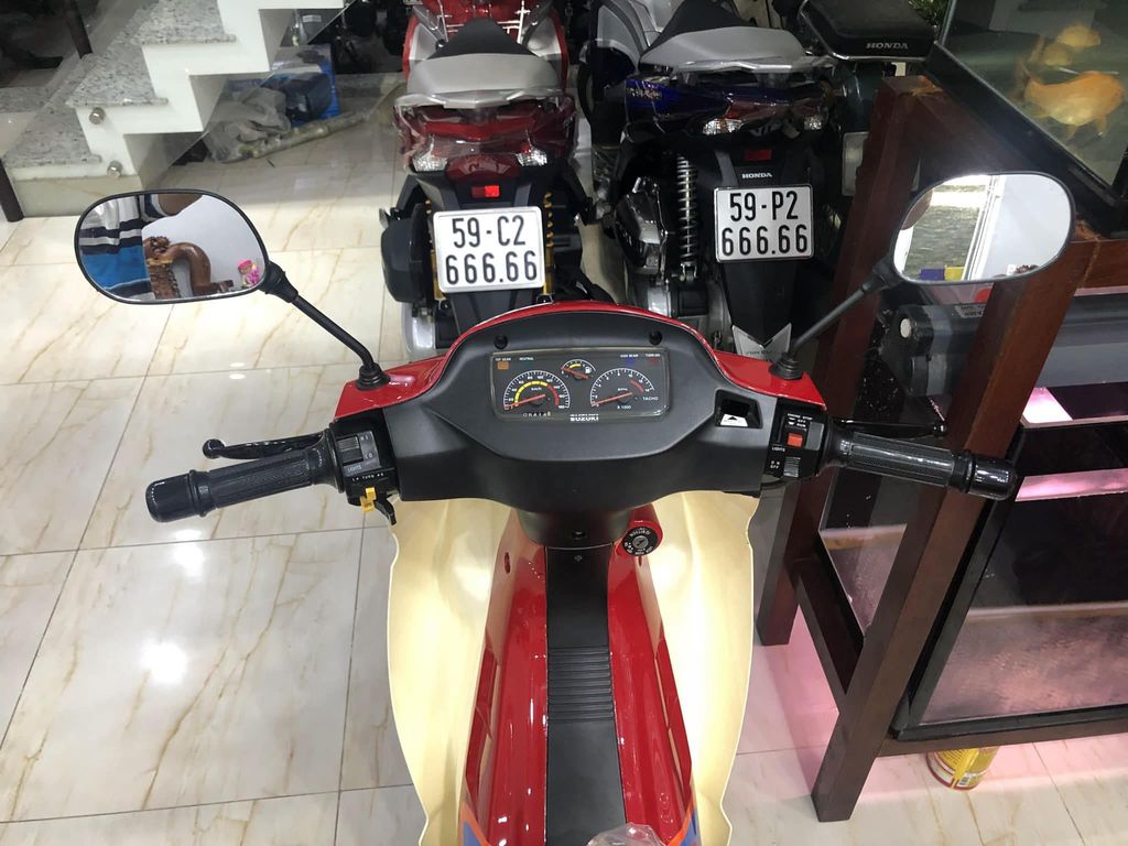 Cụm đồng hồ hiển thị với thiết kế đơn giản và đậm chất phổ thông