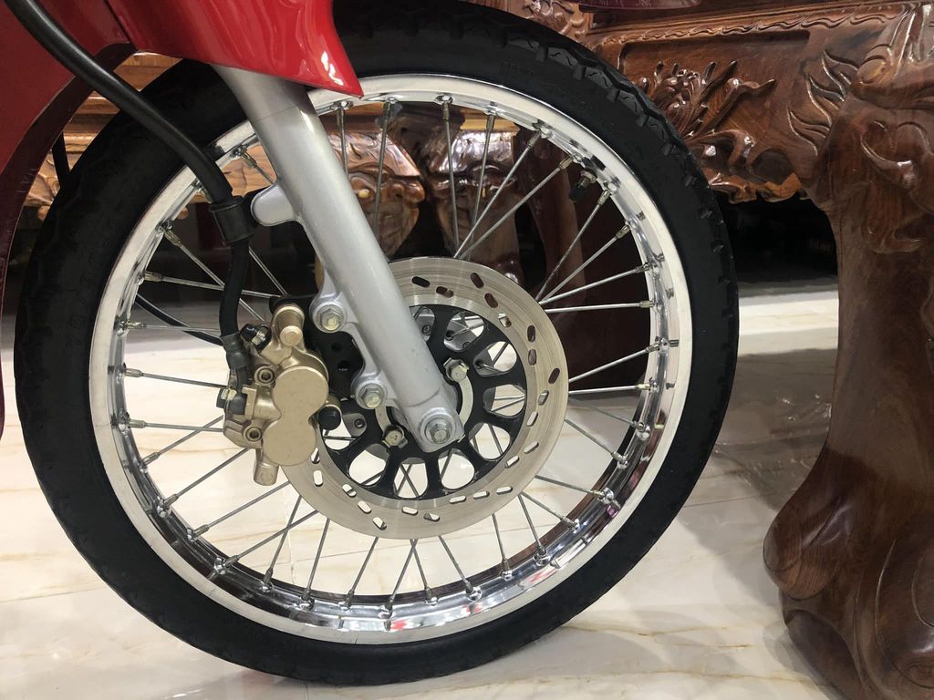 Bộ lốp thương hiệu Dunlop nguyên bản nhập khẩu Malaysia không tì vết với kích thước bánh trước 70/90/17 trong khi bánh sau là 80/90/17