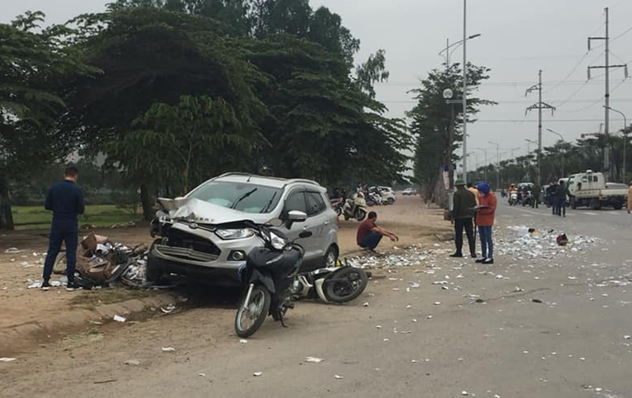 Lực lượng chức năng điiều tra nguyên nhân vụ tai nạn đặc biệt nghiêm trọng