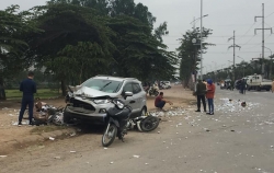 Nam thanh niên lái ô tô gây tai nạn liên hoàn khiến 4 người thương vong, đã ra  trình diện