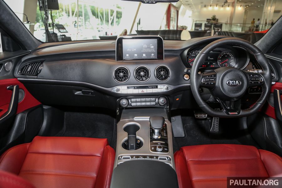 Kia Stinger tăng giá mạnh ở Malaysia, giá mới từ 1,6 tỷ VNĐ