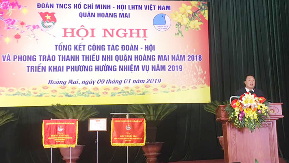 Đồng chí Nguyễn Khánh Bình – UVBCH Trung ương Đoàn, Phó Bí thư Thường trực Thành đoàn, Chủ tịch Hội đồng Đội TP Hà Nội phát biểu chỉ đạo tại hội nghị.