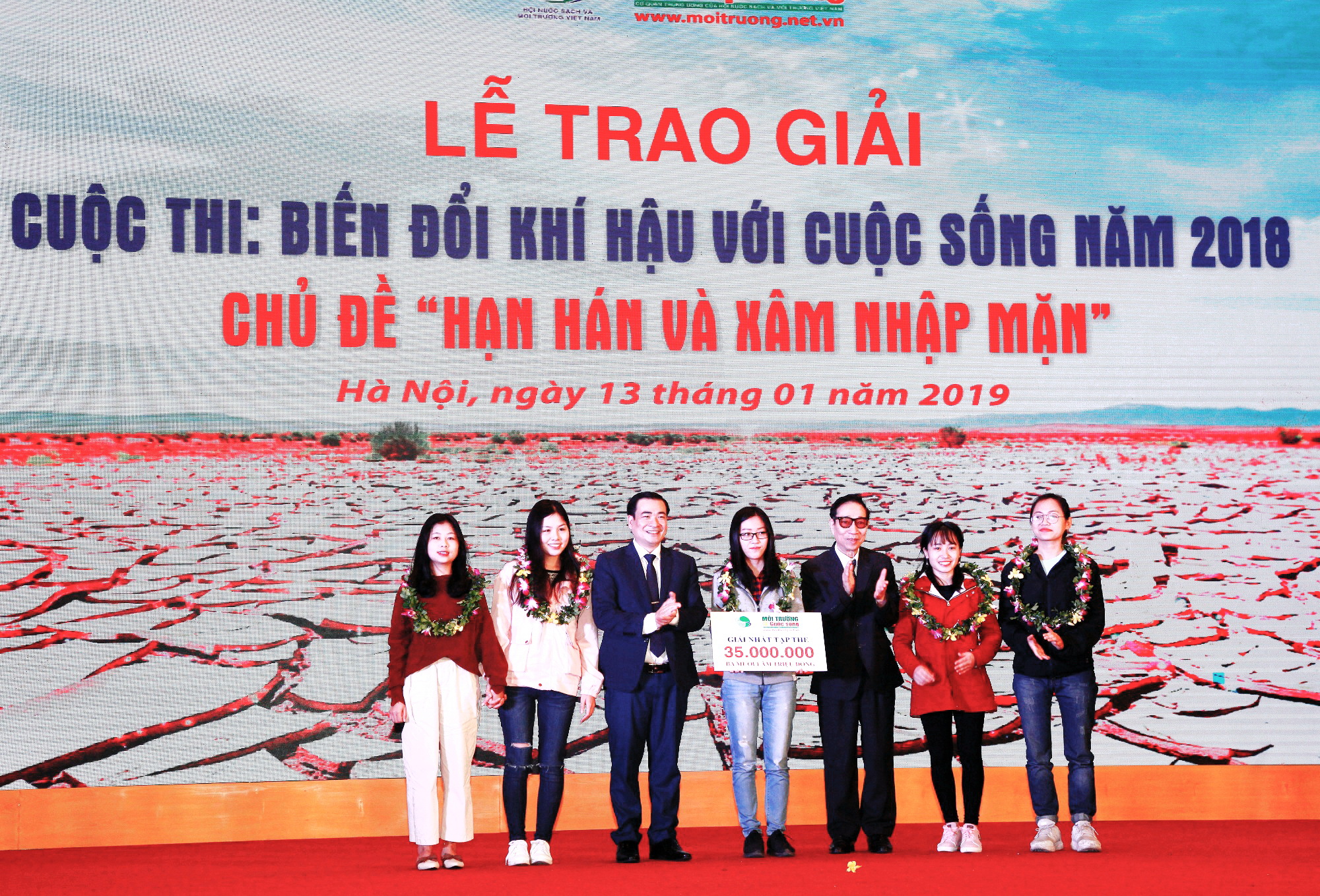 Trao giải thưởng Cuộc thi “Biến đổi khí hậu với cuộc sống” năm 2018