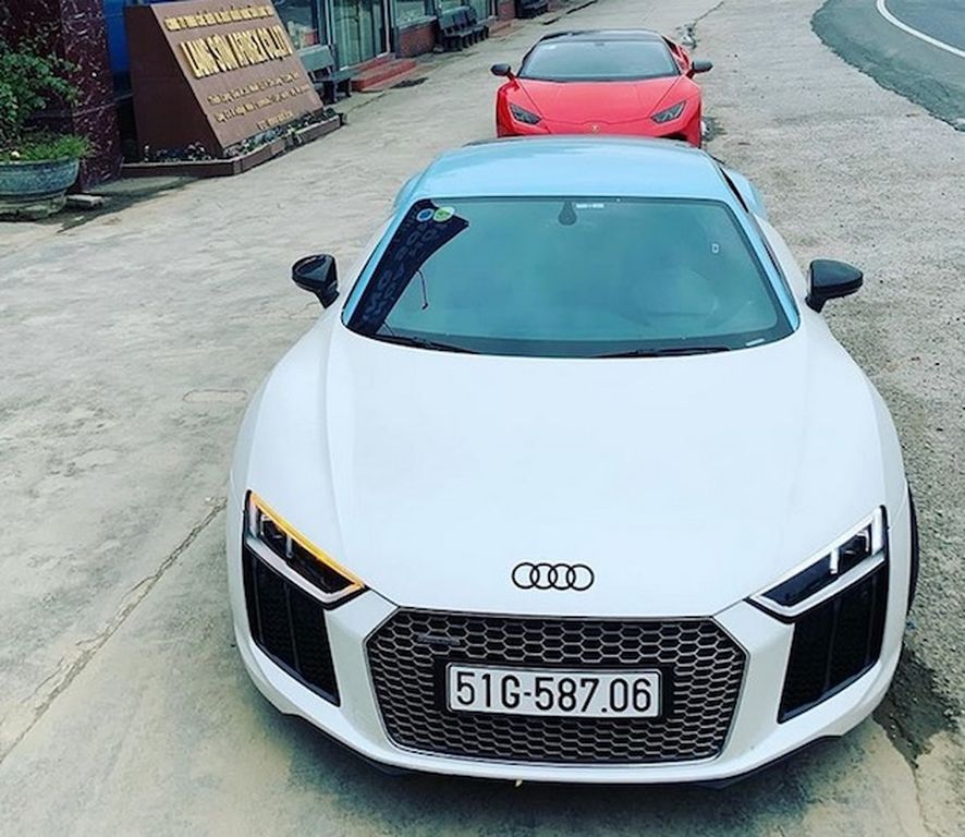 Cường Đô-la bán Audi R8 V10 Plus và McLaren 650S Spider - quyết định dừng cuộc chơi siêu xe ?