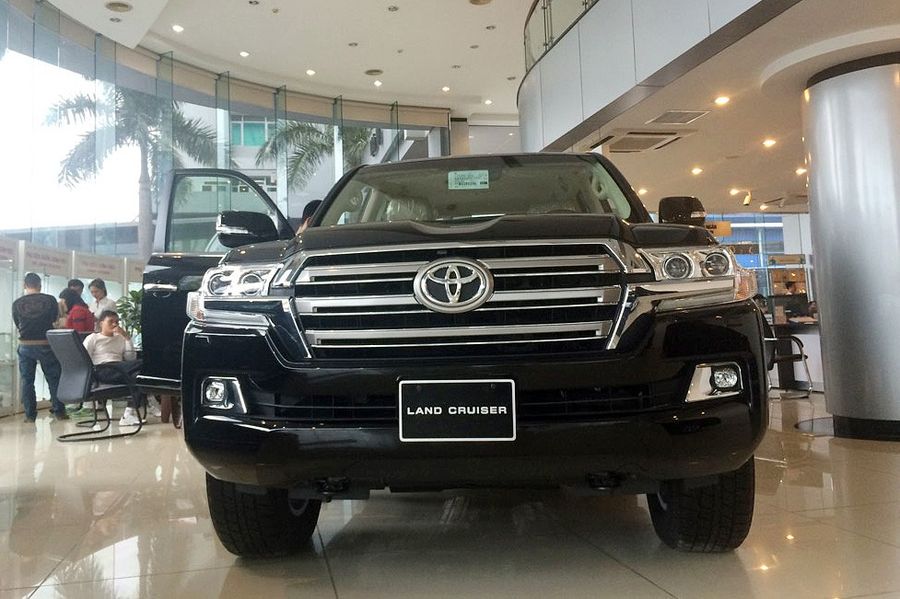 Toyota Land Cruiser 2019 chính hãng tại Việt Nam có giá tăng gần 350 triệu đồng