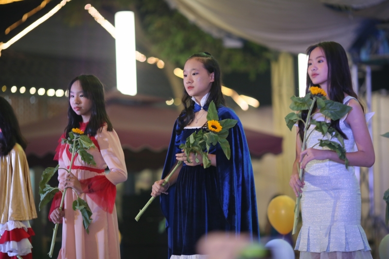 Teen Chuyên Hà Nội – Amsterdam sáng tạo cùng thời trang