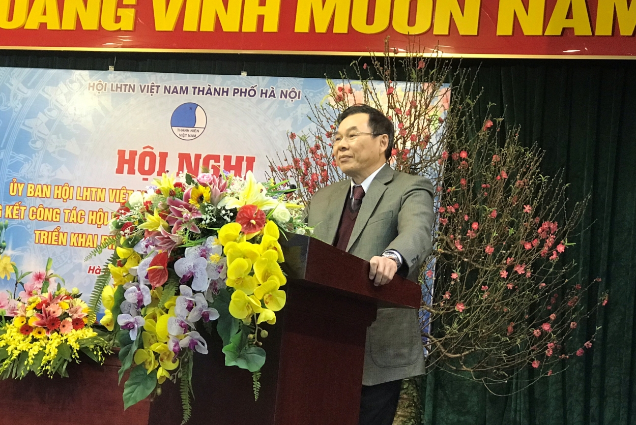 Đồng chí Trương Quang Thiều, Thành ủy viên, Bí thư Quận ủy Bắc Từ Liêm phát biểu tại Hội nghị