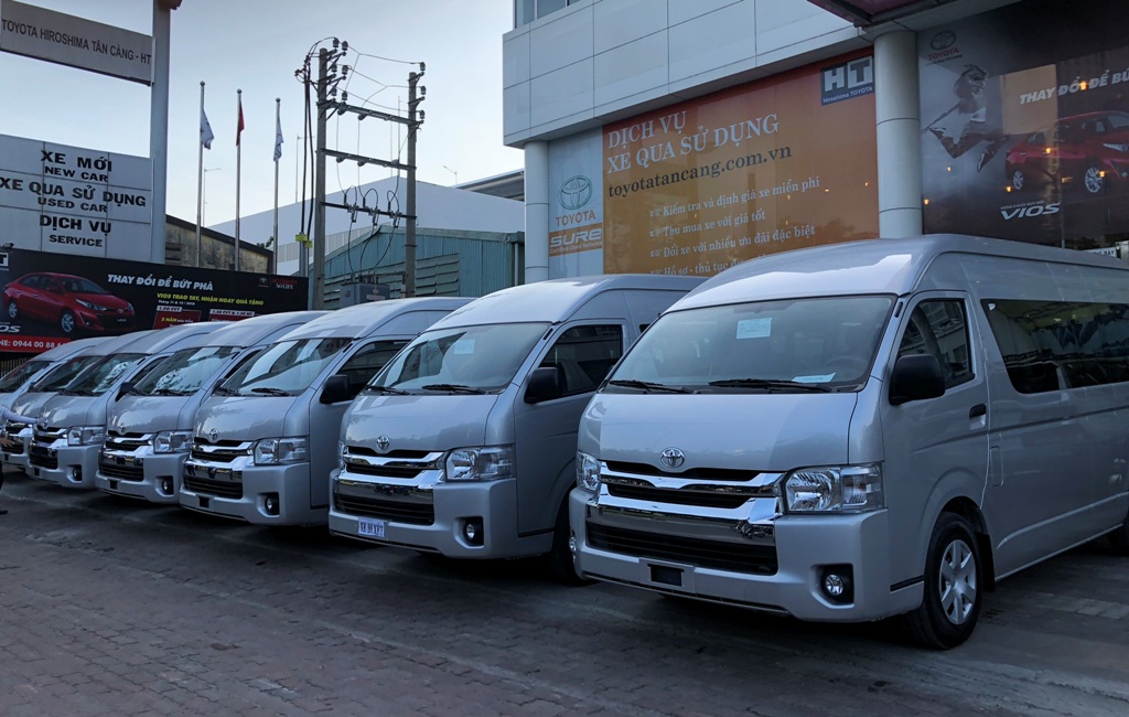 Toyota bàn giao gần 200 xe Hiace cho Cty CP xe khách Phương Trang - FUTA Bus Lines