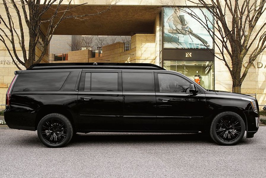 Cadillac Escalade Viceroy dài gần 7 mét với khoang nội thất cực đẳng cấp của nhà độ Lexani