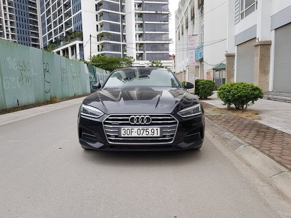 Chạy 20.000 km, Audi A5 Sportback phiên bản APEC vẫn được rao bán giá 2,3 tỷ đồng
