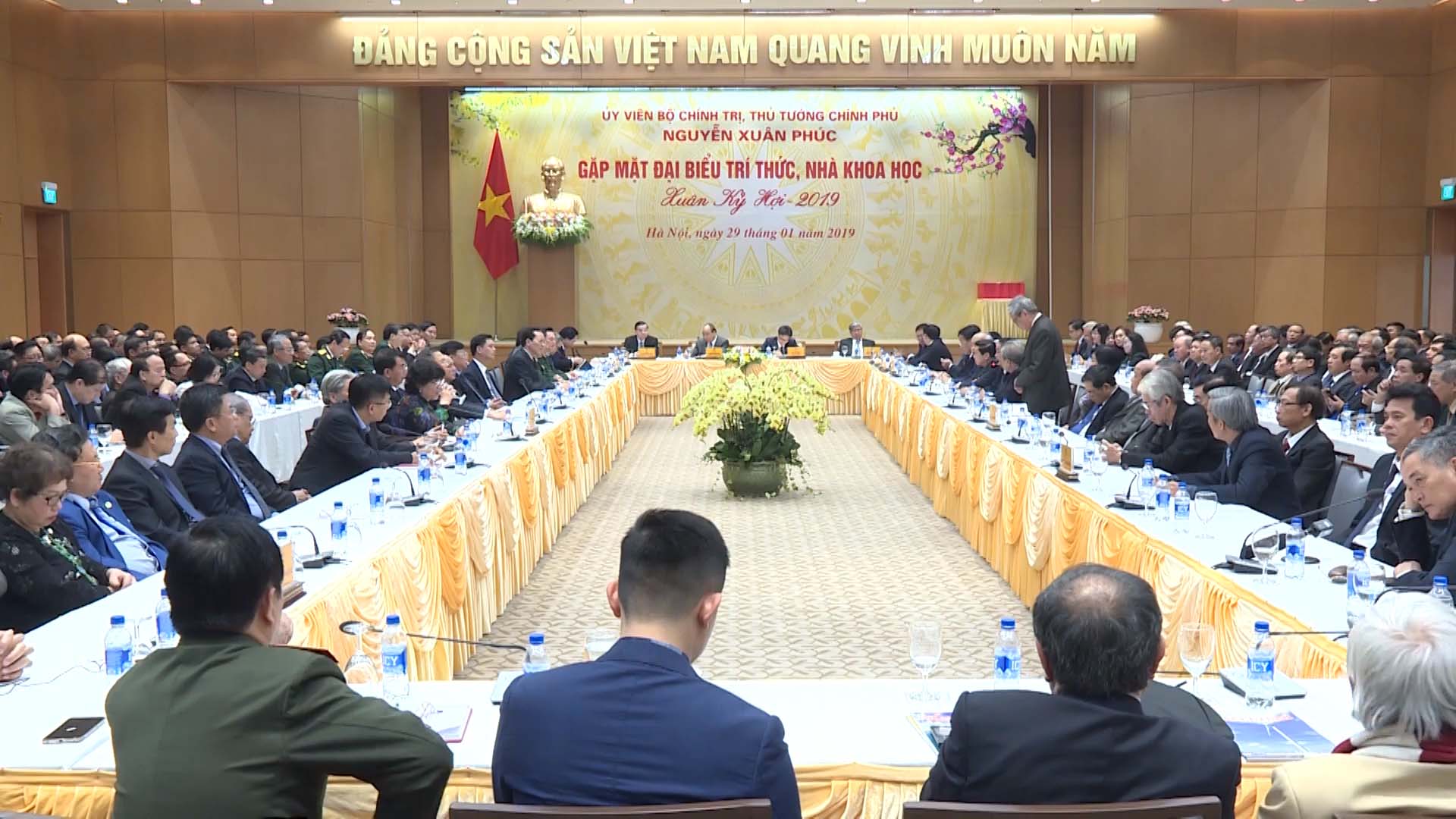 “Làm sao dân ta giàu hơn, nước ta mạnh hơn” bằng trí tuệ và khoa học