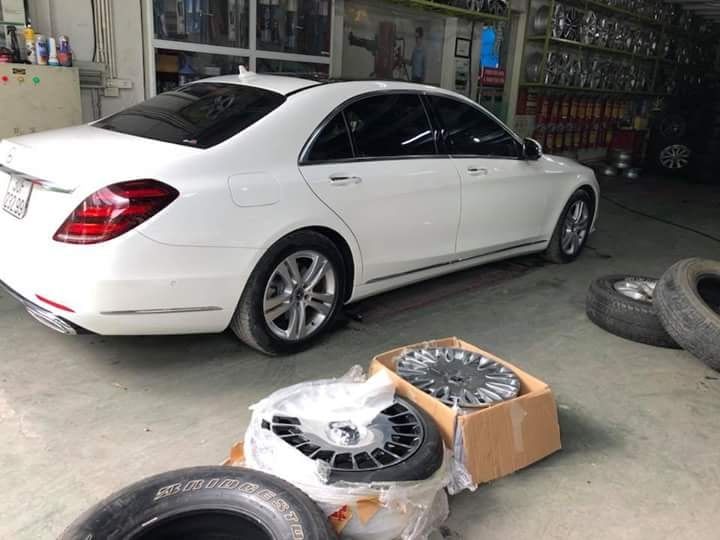 Mercedes-Benz S450L được chủ thay 