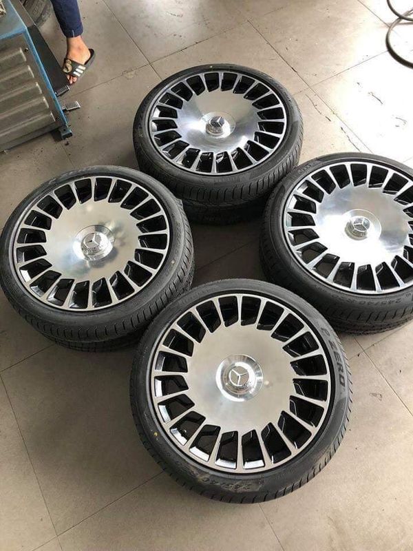 Mercedes-Benz S450L được chủ thay 