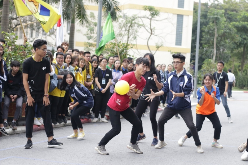 Sôi động hấp dẫn Ngày hội học sinh – sinh viên trường Kinh tế Quốc dân