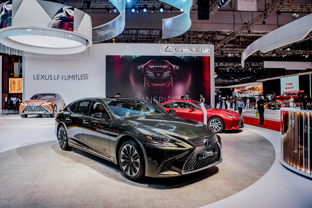 Ngoại thất LS 500h phiên bản đặc biệt