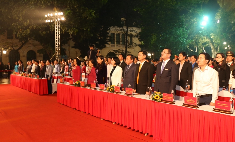 Các vị đại biểu tham dự Lễ kỷ niệm 70 năm Ngày truyền thống học sinh - sinh viên và Hội Sinh viên Việt Nam; Tuyên dương 10 gương mặt trẻ Thủ đô tiêu biểu năm 2019 và Dạ hội Chào Xuân mới 2020